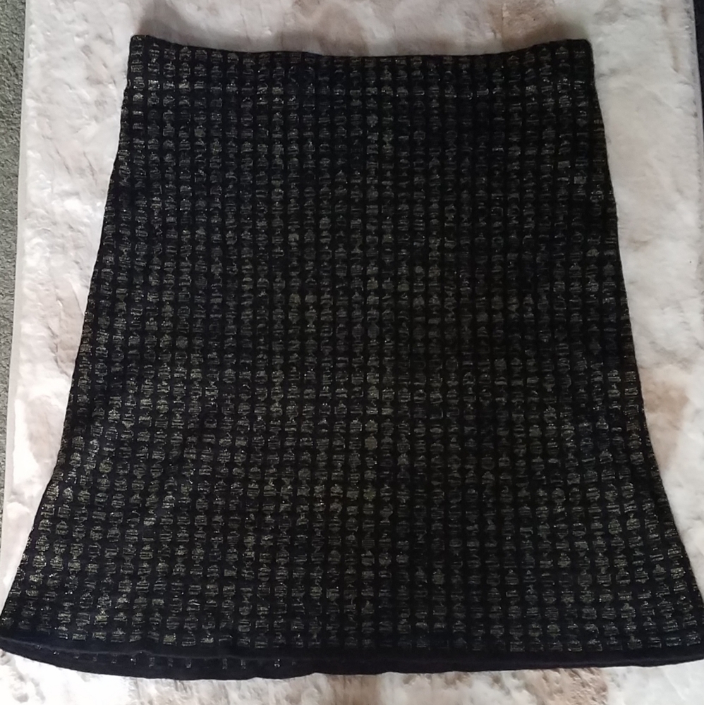 Anne Klein Knited Gold and Black skirt